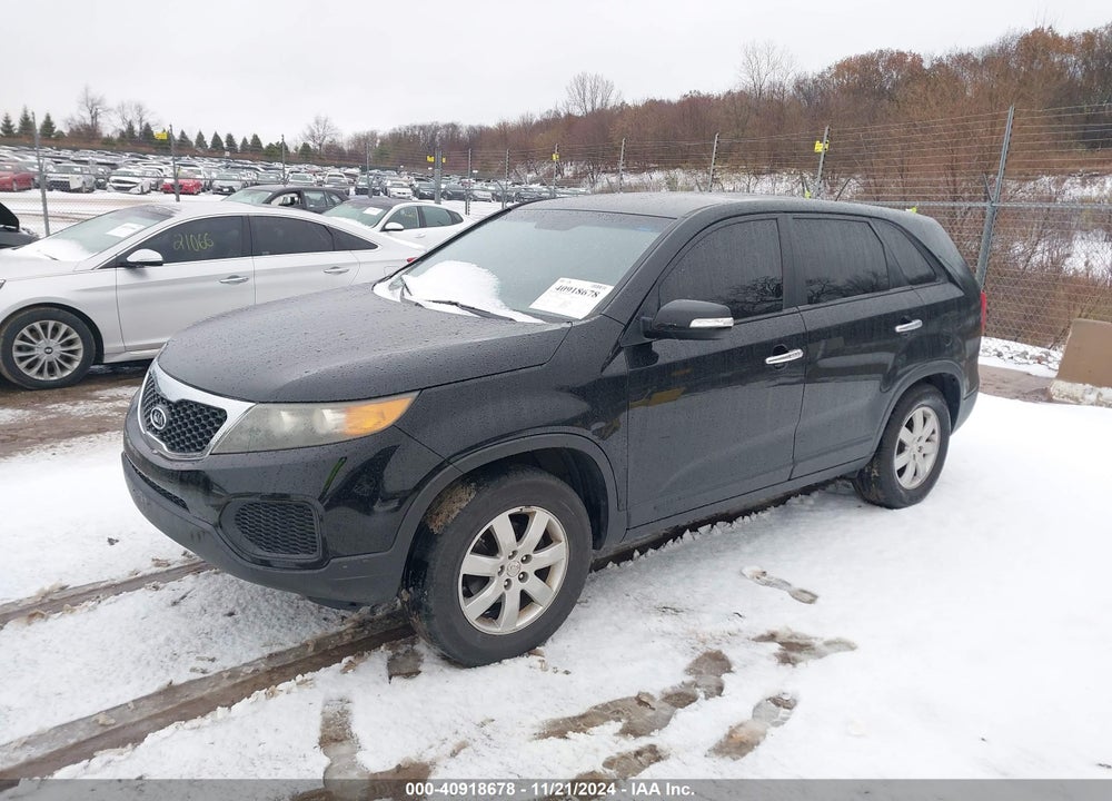 2011 KIA SORENTO LX VIN: 5XYKT3A18BG183279