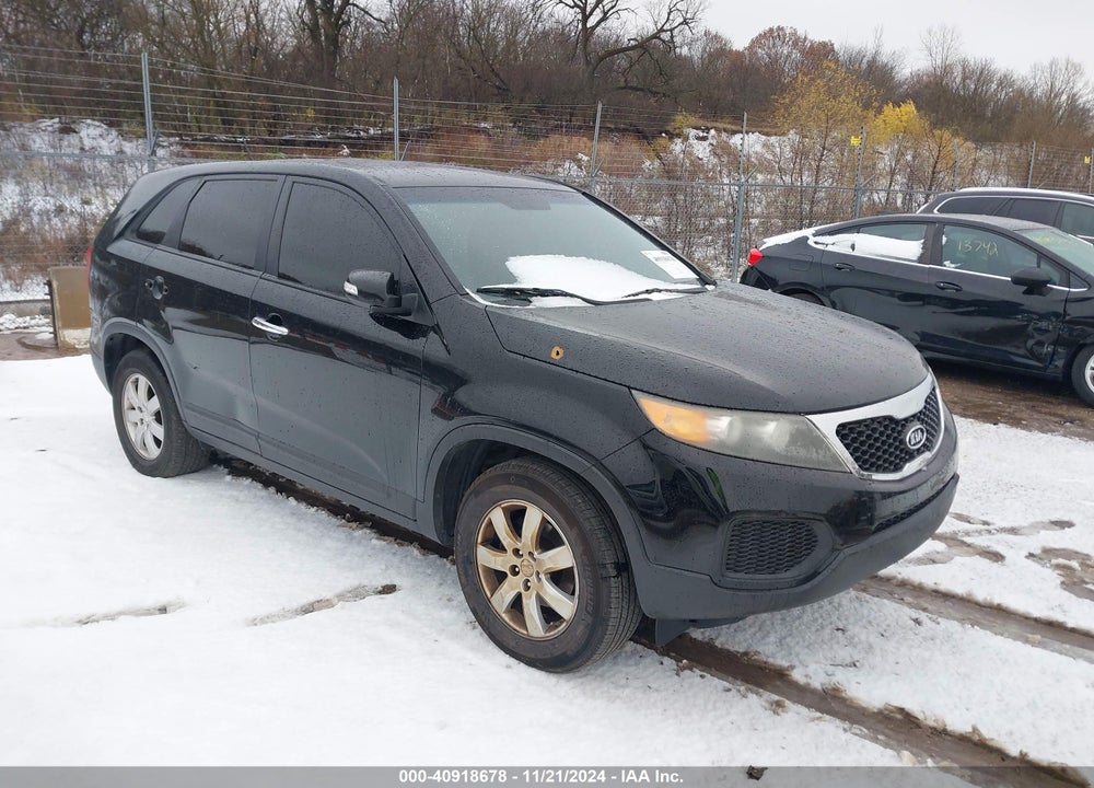 2011 KIA SORENTO LX VIN: 5XYKT3A18BG183279