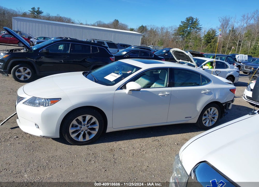 2013 LEXUS ES 300H VIN: JTHBW1GG5D2014050