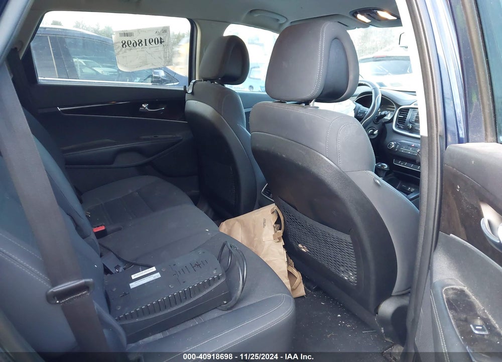 2016 KIA SORENTO 2.4L LX VIN: 5XYPGDA38GG066004
