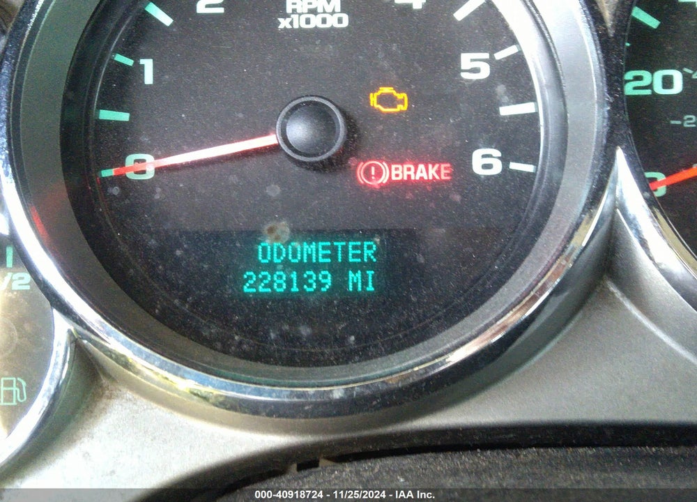 2008 CHEVROLET SILVERADO 1500 LT1 VIN: 2GCEK19J581124945