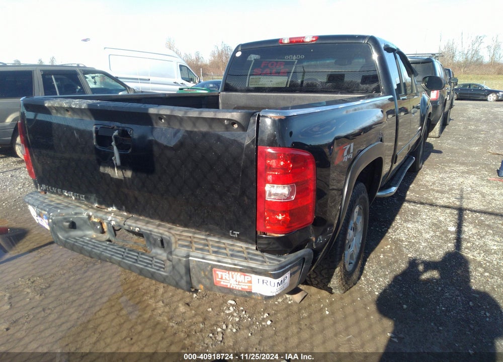 2008 CHEVROLET SILVERADO 1500 LT1 VIN: 2GCEK19J581124945