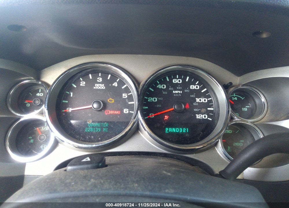 2008 CHEVROLET SILVERADO 1500 LT1 VIN: 2GCEK19J581124945