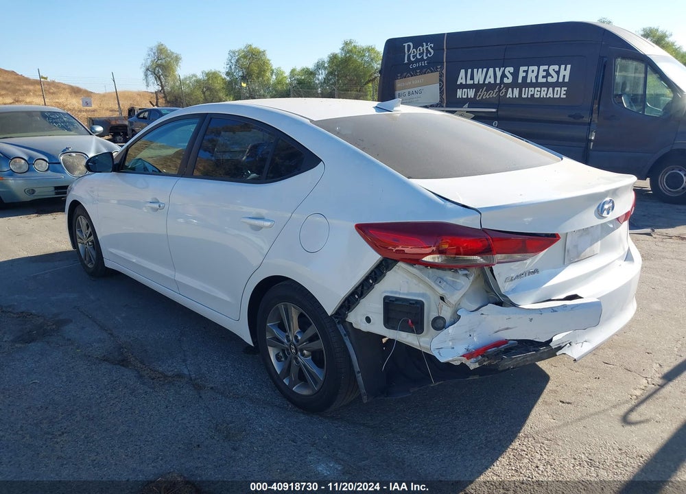 2017 HYUNDAI ELANTRA SE VIN: 5NPD84LF7HH128428