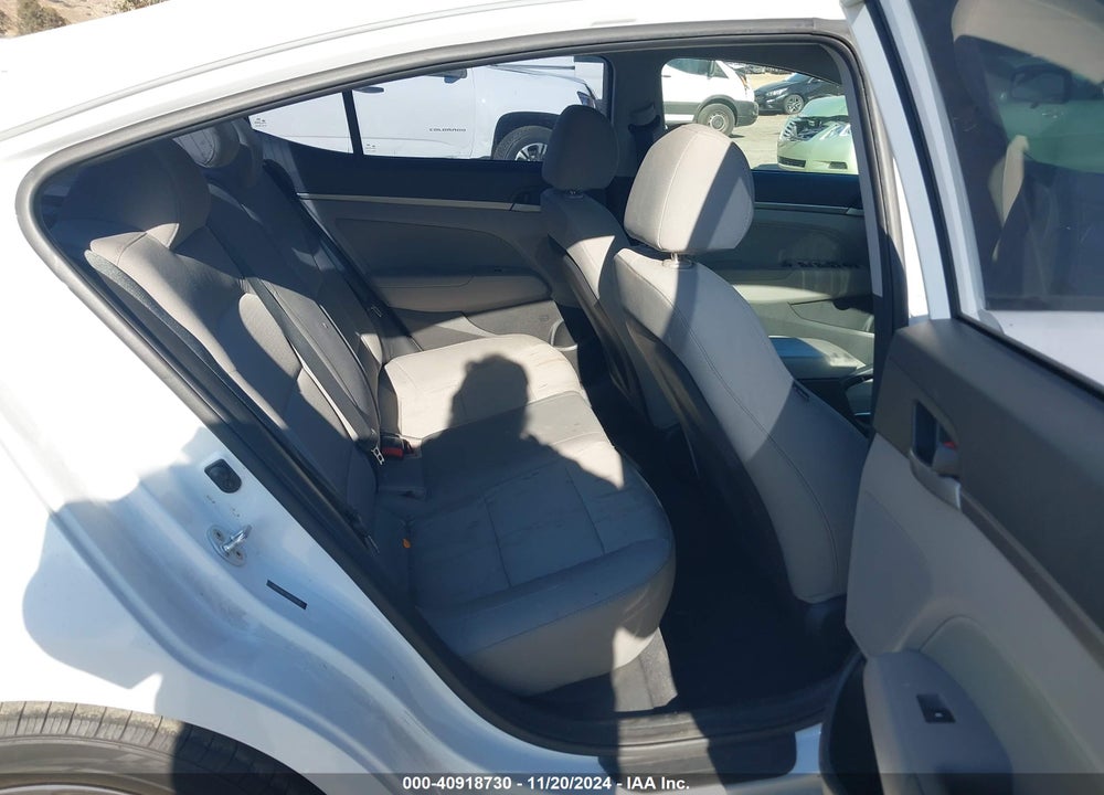 2017 HYUNDAI ELANTRA SE VIN: 5NPD84LF7HH128428