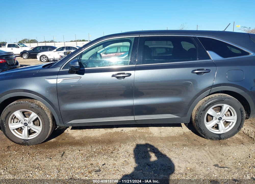 2023 KIA SORENTO LX VIN: 5XYRG4LCXPG165056