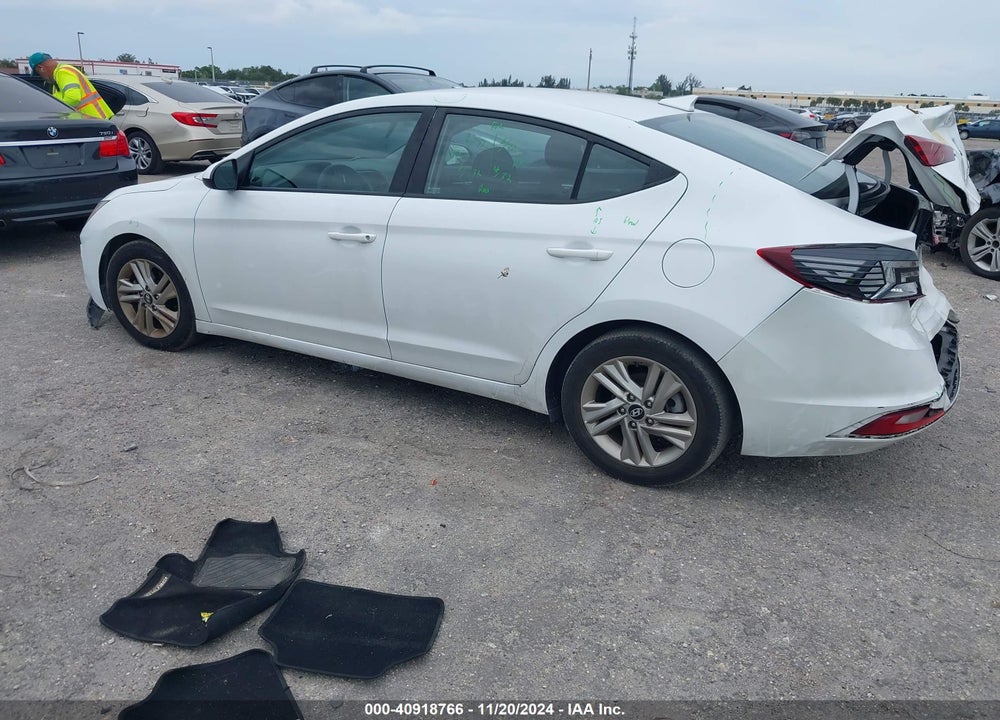 2019 HYUNDAI ELANTRA VIN: 5NPD84LF2KH426330