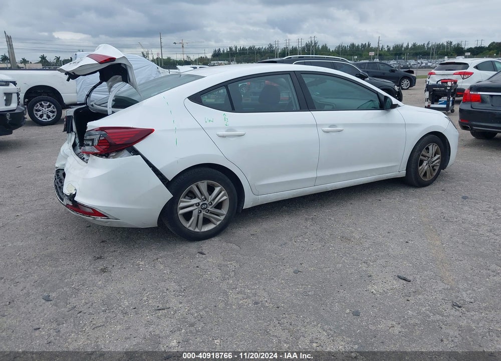 2019 HYUNDAI ELANTRA VIN: 5NPD84LF2KH426330