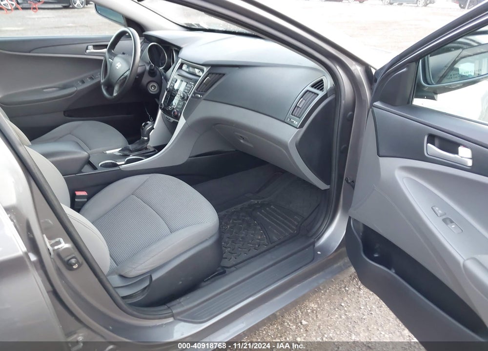 2011 HYUNDAI SONATA GLS VIN: 5NPEB4AC4BH129011