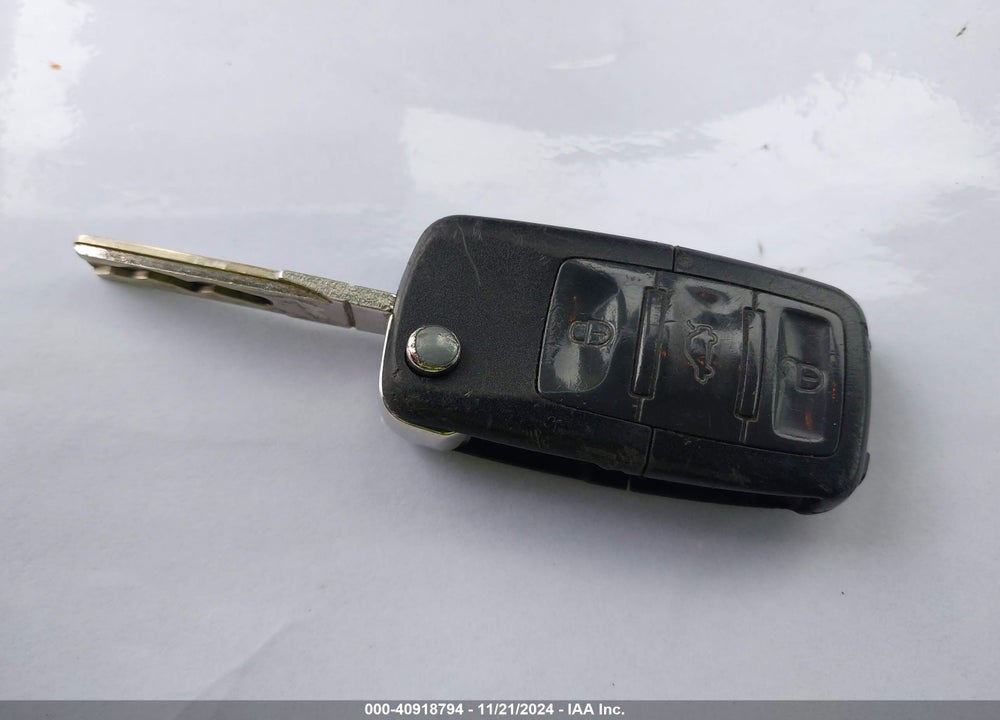 2003 VOLKSWAGEN JETTA GLI VIN: 3VWVH69M73M072545