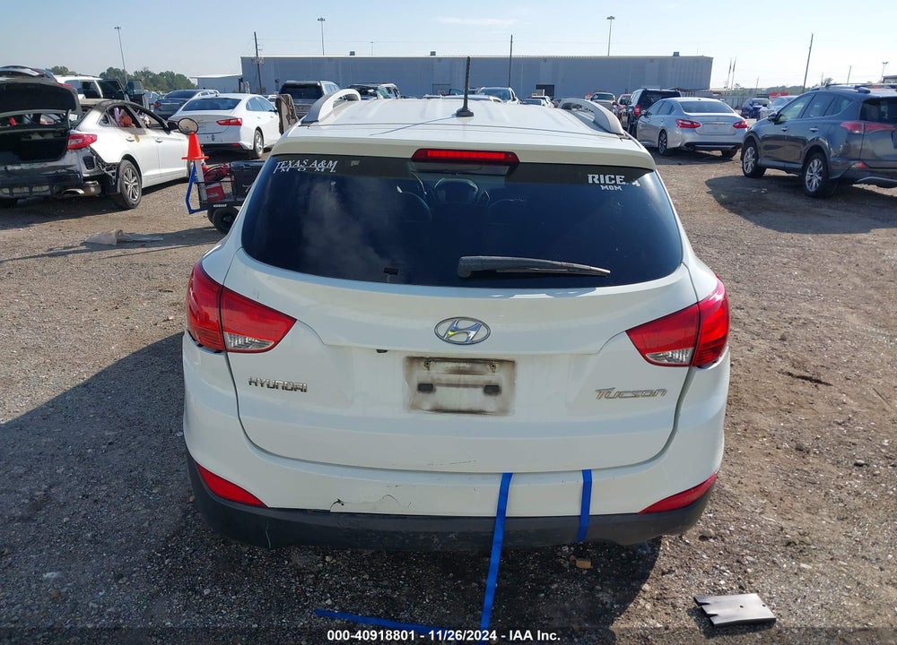 2011 HYUNDAI TUCSON GLS VIN: KM8JU3AC2BU300293