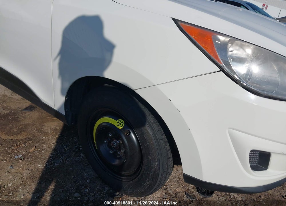 2011 HYUNDAI TUCSON GLS VIN: KM8JU3AC2BU300293