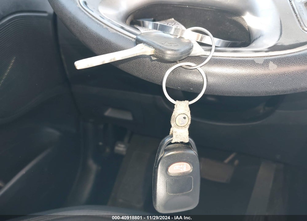 2011 HYUNDAI TUCSON GLS VIN: KM8JU3AC2BU300293