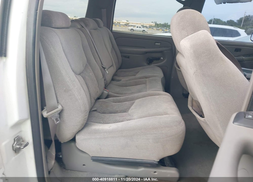 2004 CHEVROLET SUBURBAN 1500 LS VIN: 1GNEC16ZX4J173783