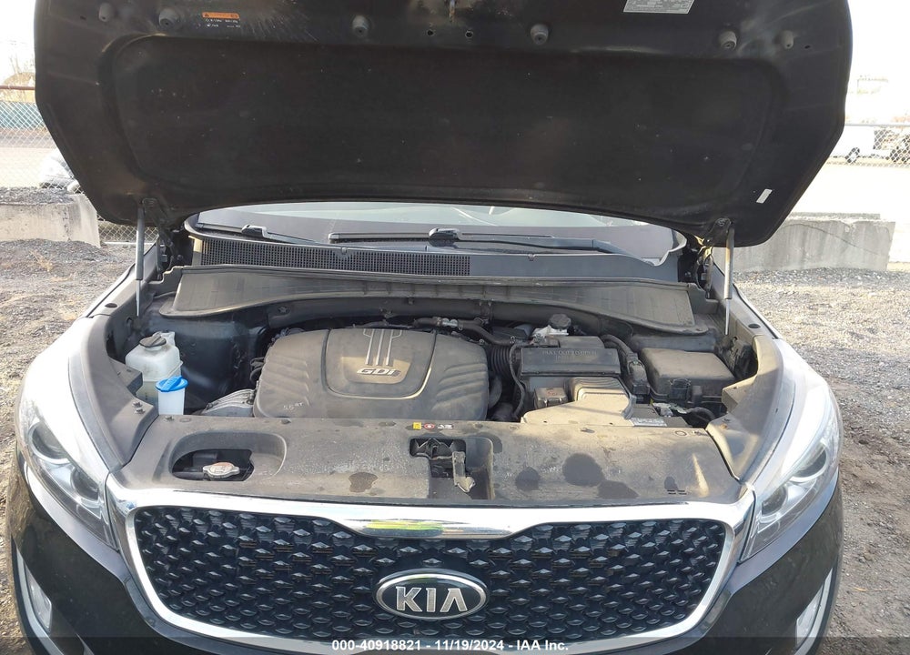 2018 KIA SORENTO 3.3L EX VIN: 5XYPHDA53JG384862
