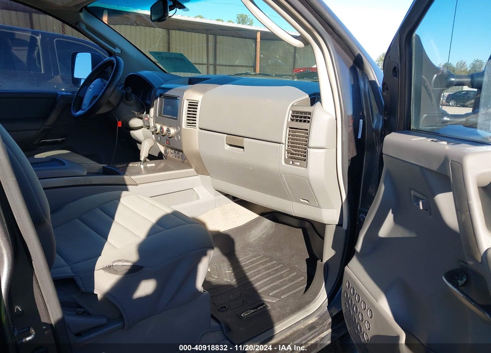 2006 NISSAN TITAN SE VIN: 1N6BA07B66N533153