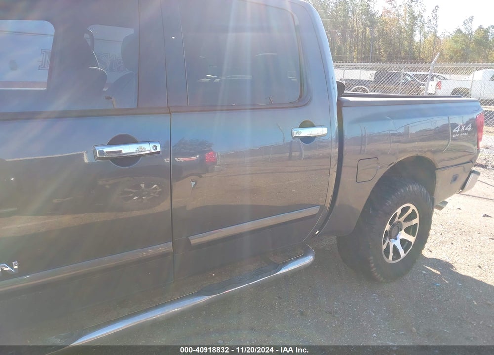 2006 NISSAN TITAN SE VIN: 1N6BA07B66N533153