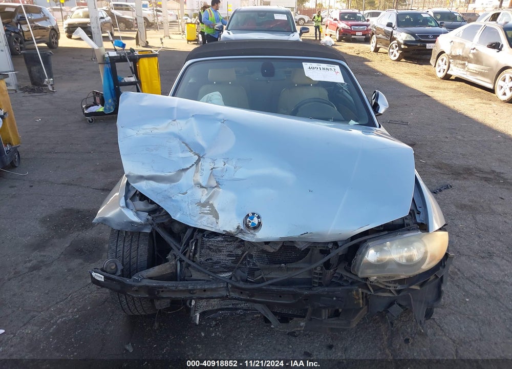 2009 BMW 128I VIN: WBAUN13529VH81197