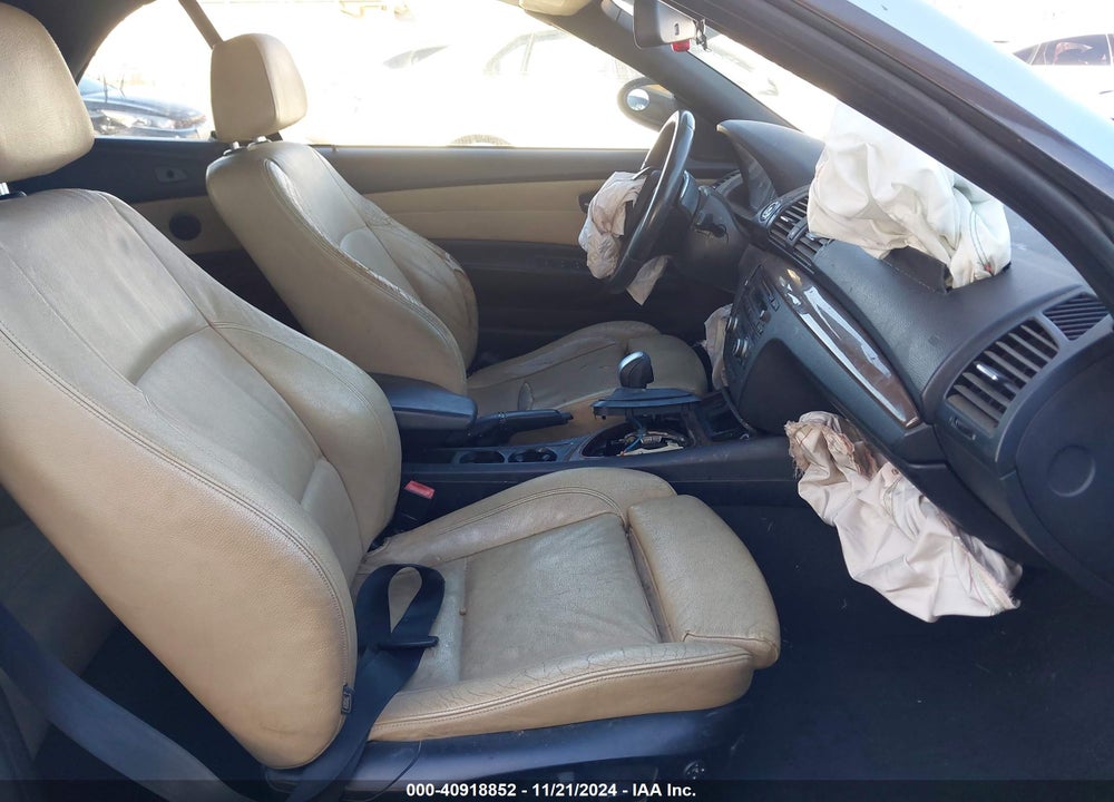 2009 BMW 128I VIN: WBAUN13529VH81197