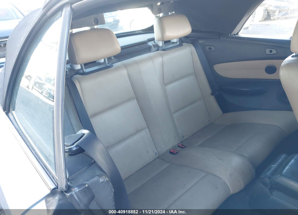 2009 BMW 128I VIN: WBAUN13529VH81197