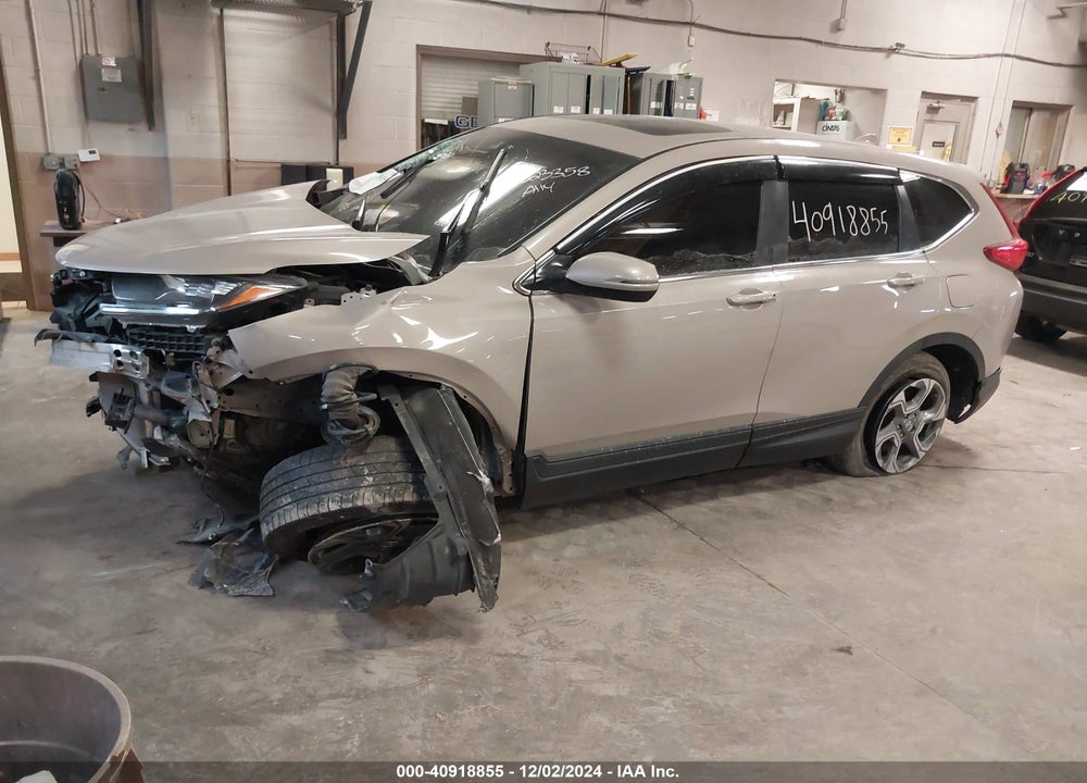 2018 HONDA CR-V VIN: 5J6RW2H85JL023358