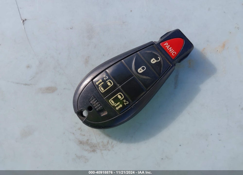 2010 DODGE GRAND CARAVAN SXT VIN: 2D4RN5D16AR197405