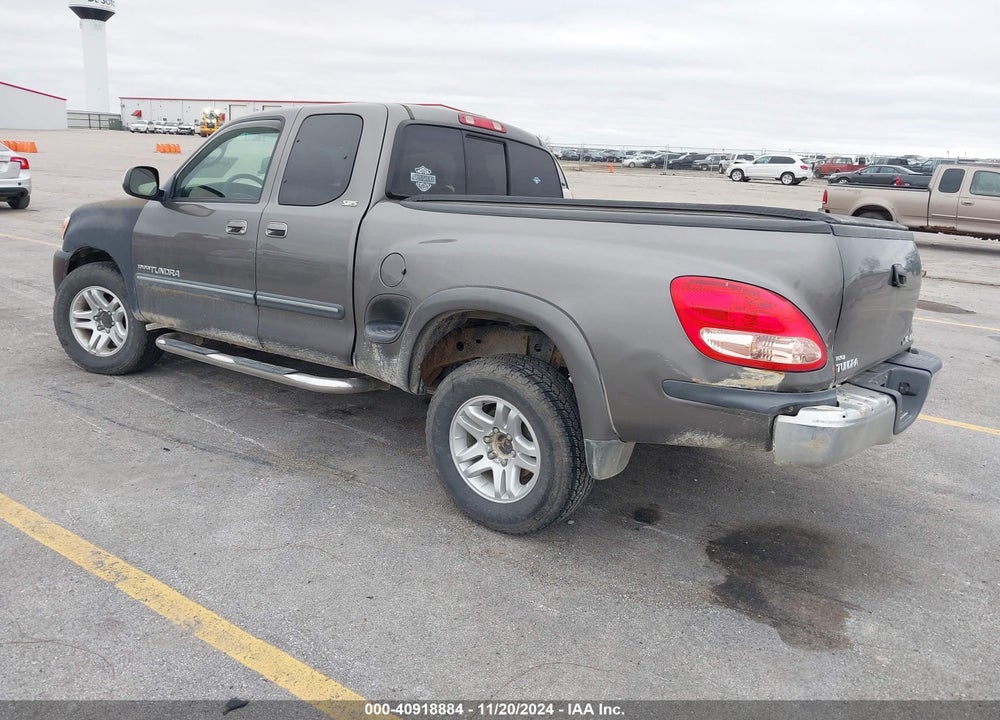 2005 TOYOTA TUNDRA SR5 V8 VIN: 5TBBT44165S462442