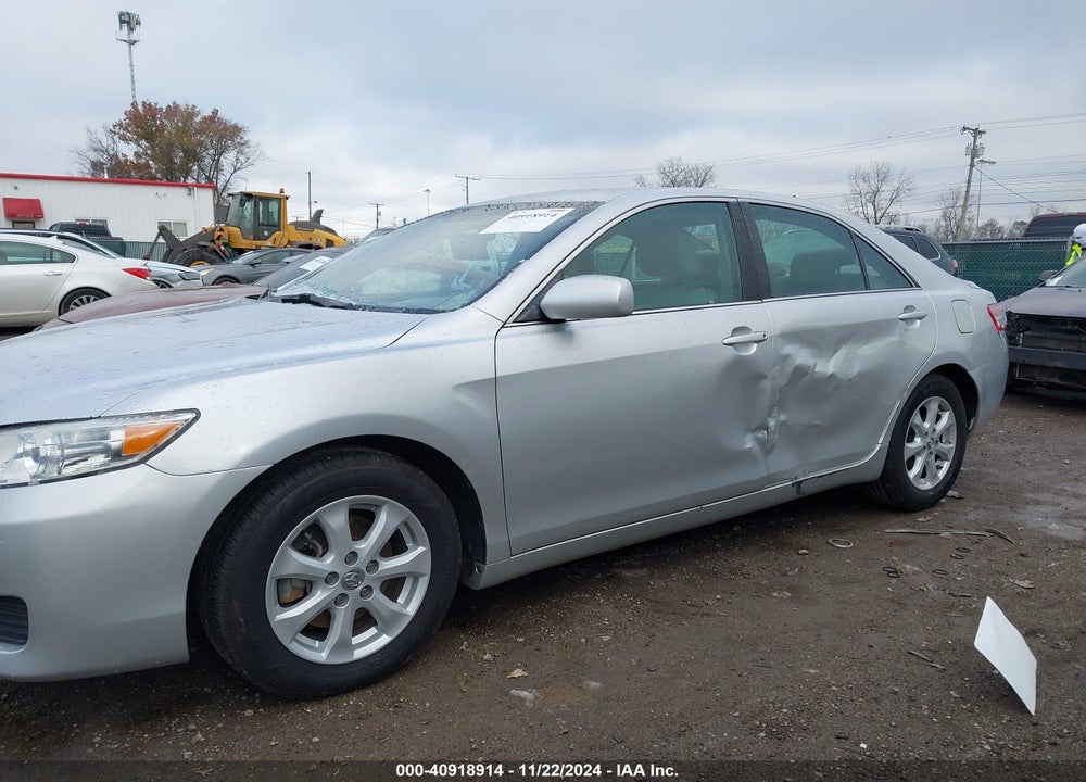 2011 TOYOTA CAMRY LE VIN: 4T1BF3EK8BU193668
