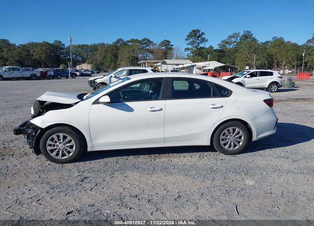2019 KIA FORTE FE VIN: 3KPF24AD8KE026207