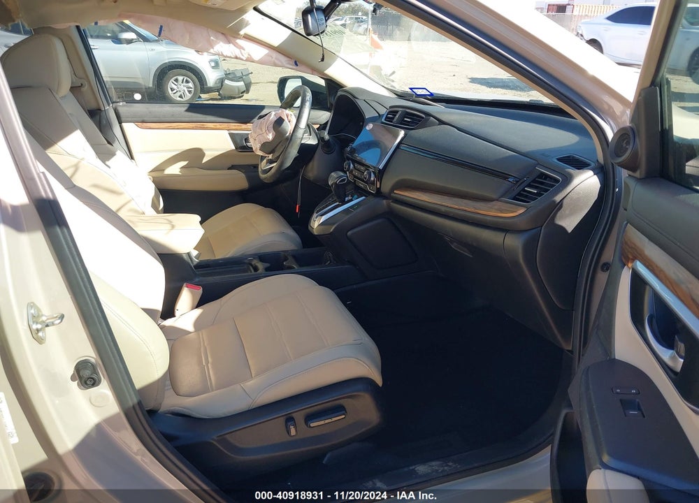 2018 HONDA CR-V TOURING VIN: 5J6RW1H98JL008601