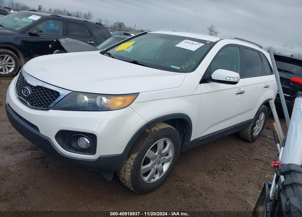2011 KIA SORENTO LX VIN: 5XYKT3A1XBG076699