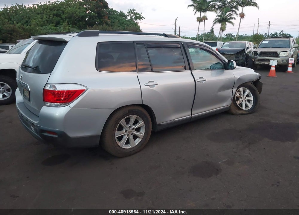 2011 TOYOTA HIGHLANDER BASE V6/SE V6 VIN: 5TDZK3EH4BS026229