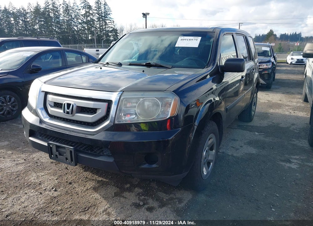 2011 HONDA PILOT LX VIN: 5FNYF4H21BB090391