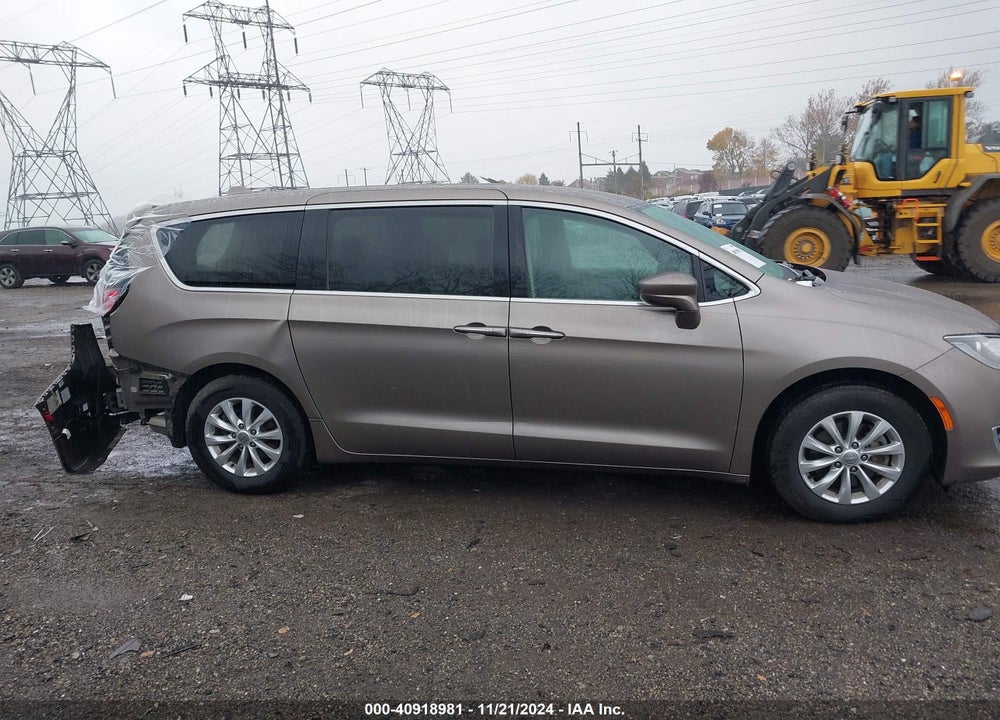 2018 CHRYSLER PACIFICA TOURING PLUS VIN: 2C4RC1FG6JR101673