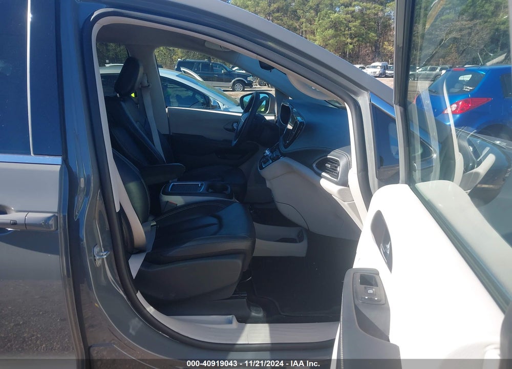 2023 CHRYSLER PACIFICA HYBRID TOURING L VIN: 2C4RC1L76PR614144