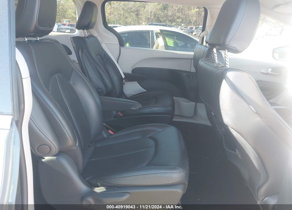 2023 CHRYSLER PACIFICA HYBRID TOURING L VIN: 2C4RC1L76PR614144