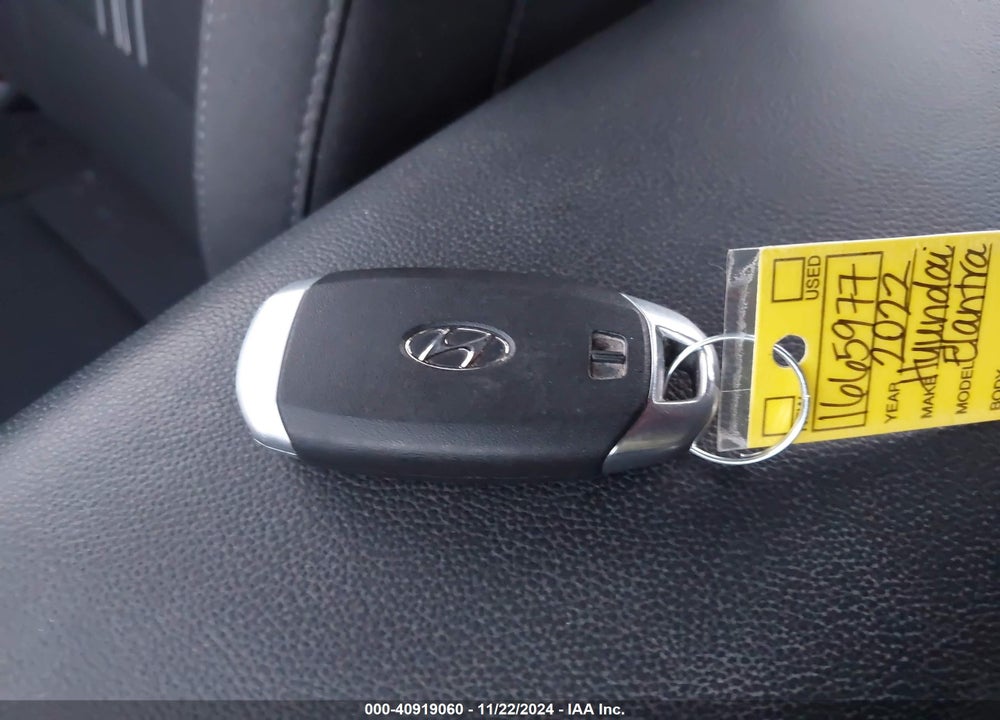 2022 HYUNDAI ELANTRA SEL VIN: 5NPLM4AG7NH070268