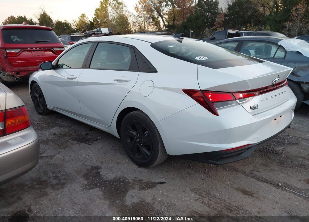 2022 HYUNDAI ELANTRA SEL VIN: 5NPLM4AG7NH070268