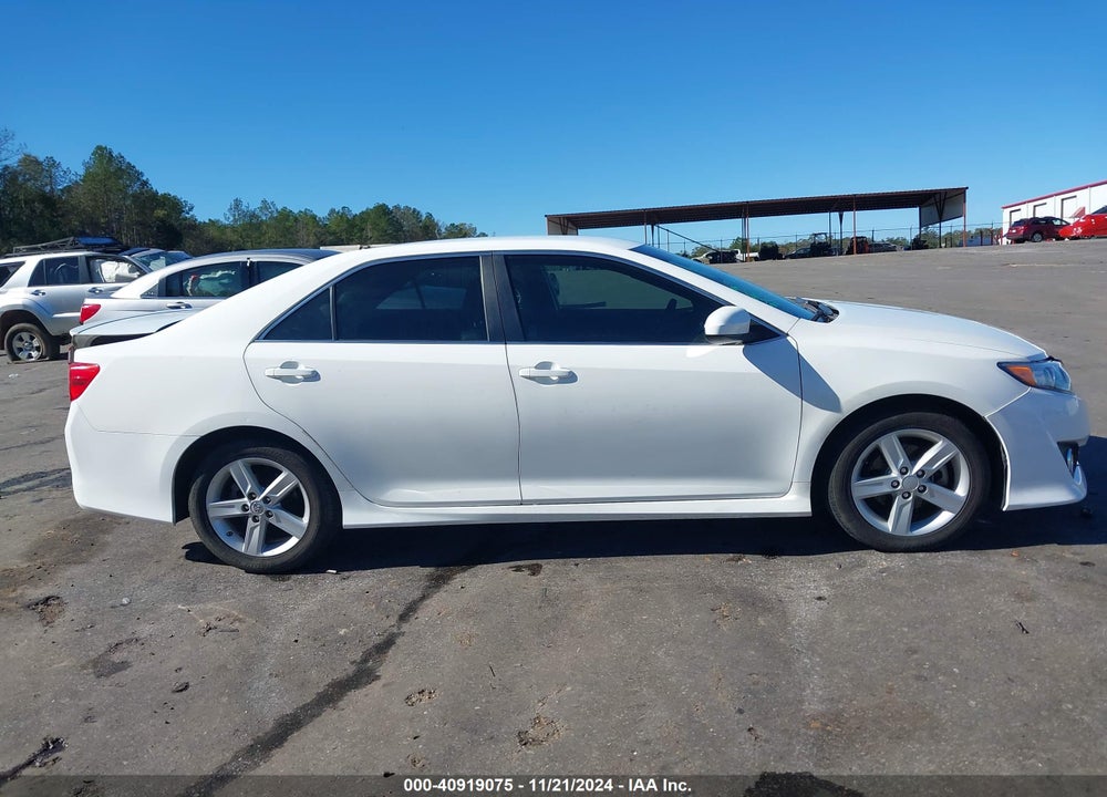 2013 TOYOTA CAMRY SE VIN: 4T1BF1FKXDU678674