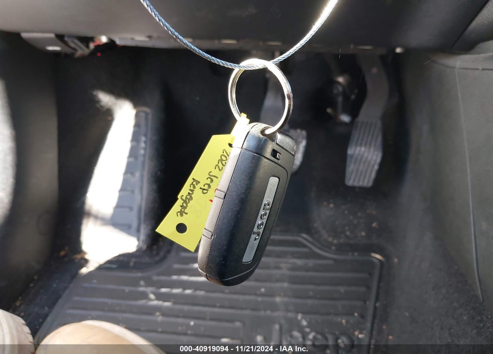 2022 JEEP RENEGADE LATITUDE 4X4 VIN: ZACNJDB11NPN78994