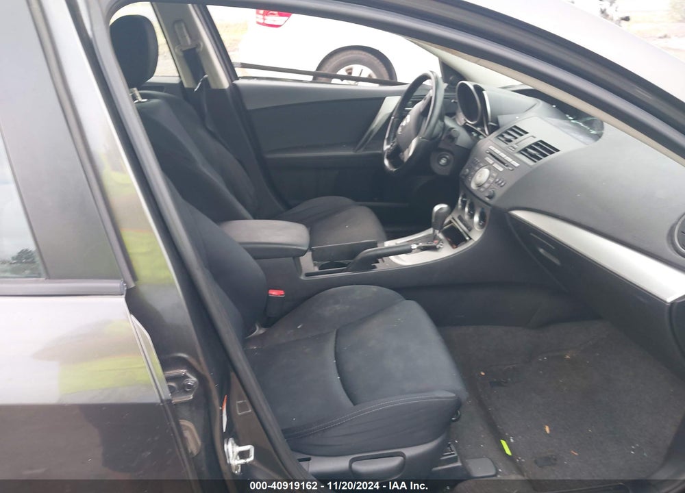 2010 MAZDA 3 S SPORT VIN: JM1BL1S53A1218590