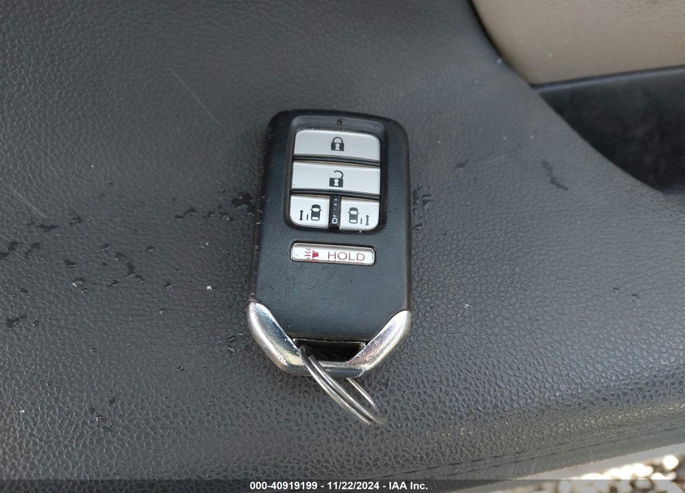 2016 HONDA ODYSSEY SE VIN: 5FNRL5H31GB049794