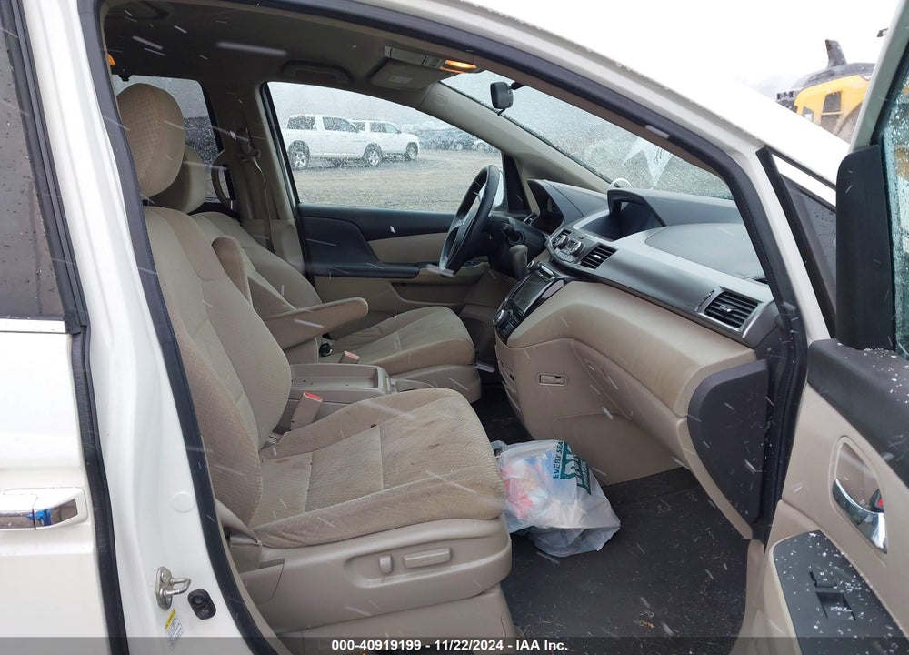 2016 HONDA ODYSSEY SE VIN: 5FNRL5H31GB049794