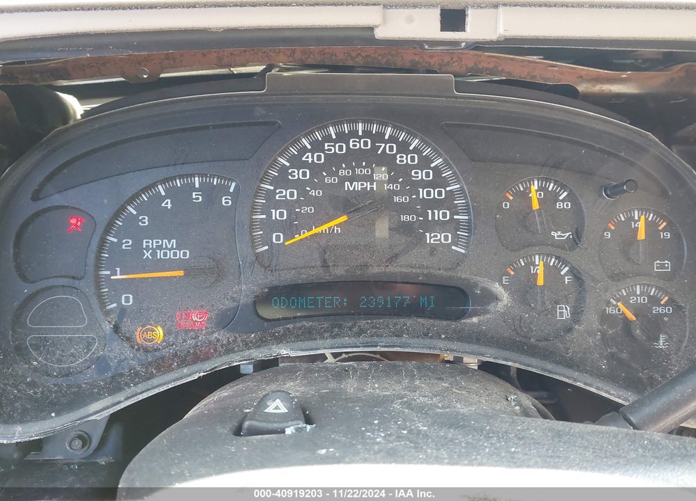 2005 CHEVROLET TAHOE LS VIN: 1GNEC13T85R205245