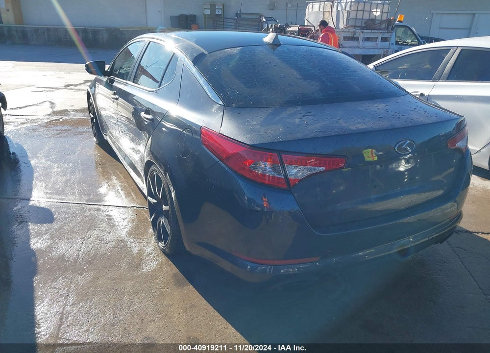 2011 KIA OPTIMA LX VIN: KNAGM4A76B5057036