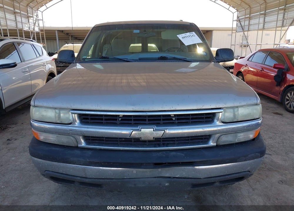 2001 CHEVROLET SUBURBAN 1500 LS VIN: 3GNEC16T71G158053