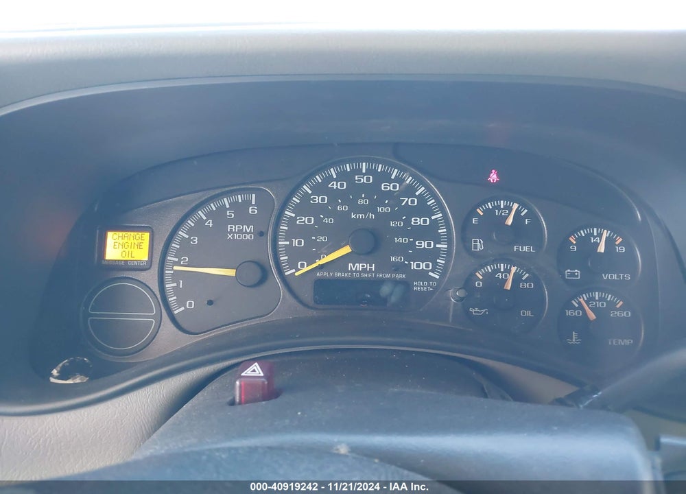 2001 CHEVROLET SUBURBAN 1500 LS VIN: 3GNEC16T71G158053