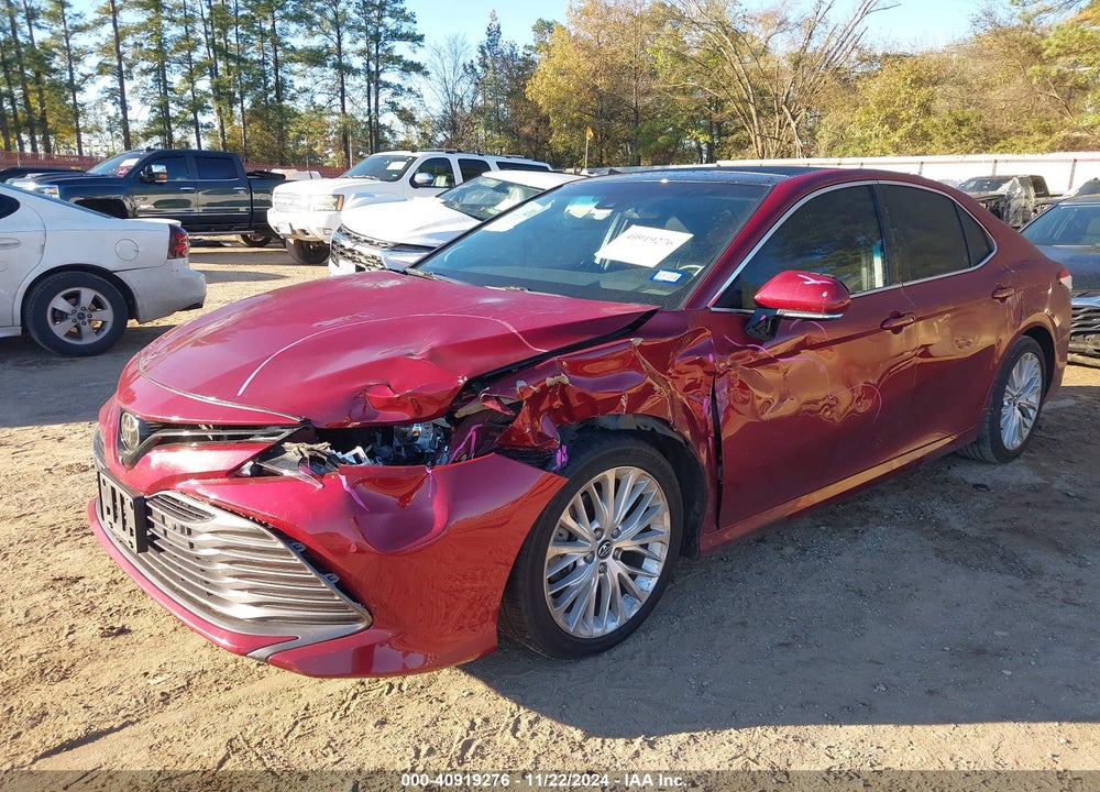 2018 TOYOTA CAMRY XLE VIN: 4T1B11HK5JU558627