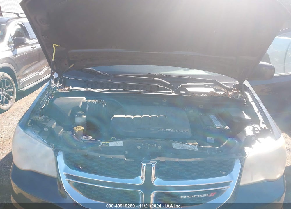 2013 DODGE GRAND CARAVAN SXT VIN: 2C4RDGCG2DR626111