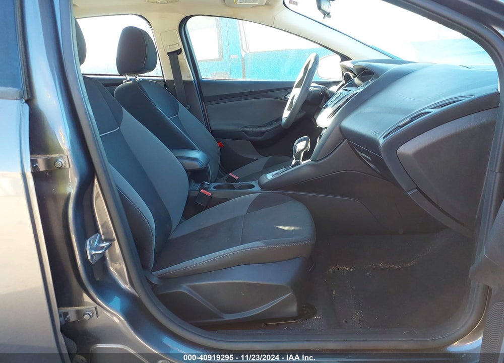 2014 FORD FOCUS VIN: 1FADP3F27EL238477